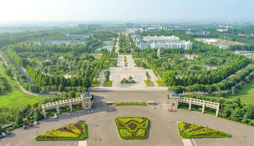 潍坊医学院.png